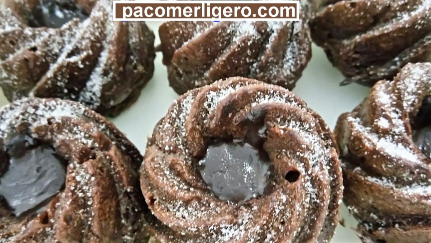 Muffins de salvado y chocolate desengrasado, sin azúcar, sin harina y muy bajos en&nbsp;grasa